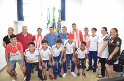 PREFEITO ACÁCIO PARABENIZA DESEMPENHO DOS ATLETAS ASSAIENSES NOS JOGOS ESCOLARES ASE MACRORREGIONAL.