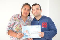 Idosos recebem certificados de inclusão digital