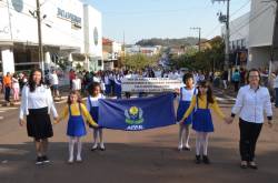 Desfile em comemoração aos 197 anos da independência do Brasil.