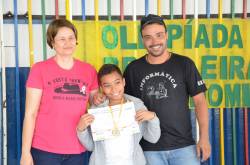 MARIA MITIKO FATURA 6 MEDALHAS NA OLIMPÍADA BRASILEIRA DE ASTRONOMIA