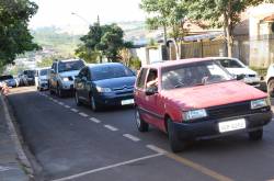 Idosos de 80 e 81 anos recebem a vacina contra covid-19