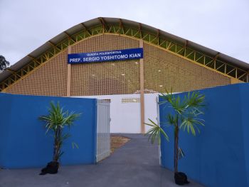 INAUGURADA A QUADRA POLIESPORTIVA PREFEITO SERGIO KIAN.