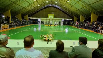 INAUGURADA A QUADRA POLIESPORTIVA PREFEITO SERGIO KIAN.