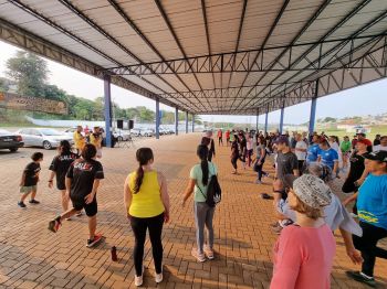 CAMINHADA DA NATUREZA HOMENAGEIA AICHA ALI CHEHADE - DONA ROSA.